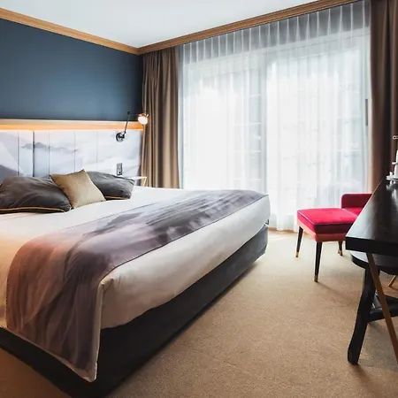 Boutique Glacier Hotel 4*