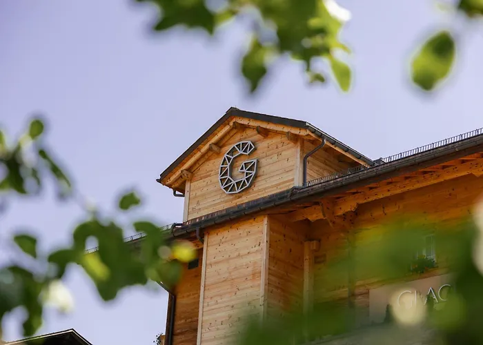 فندق غلاسير البوتيكي