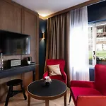 Boutique Glacier Hotel 4*