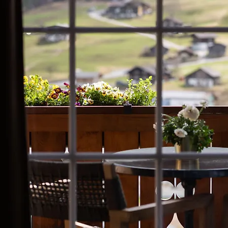 Boutique Glacier Hotel 4*