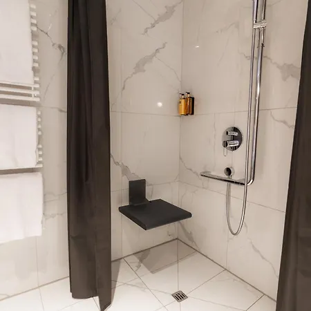 Boutique Glacier Hotell 4*